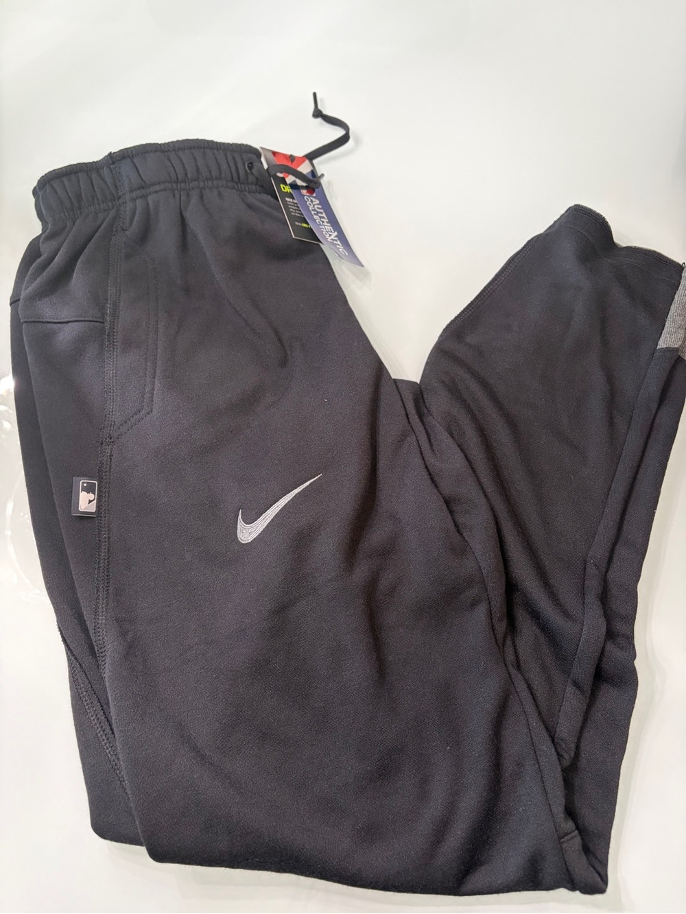 Nike Black New York Yankees Logo Jogger pants M - Picture 6 of 9